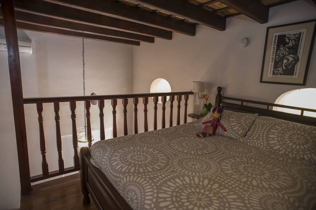 Familiekamer | Hypoallergeen beddengoed, een kluis op de kamer, individueel gedecoreerd