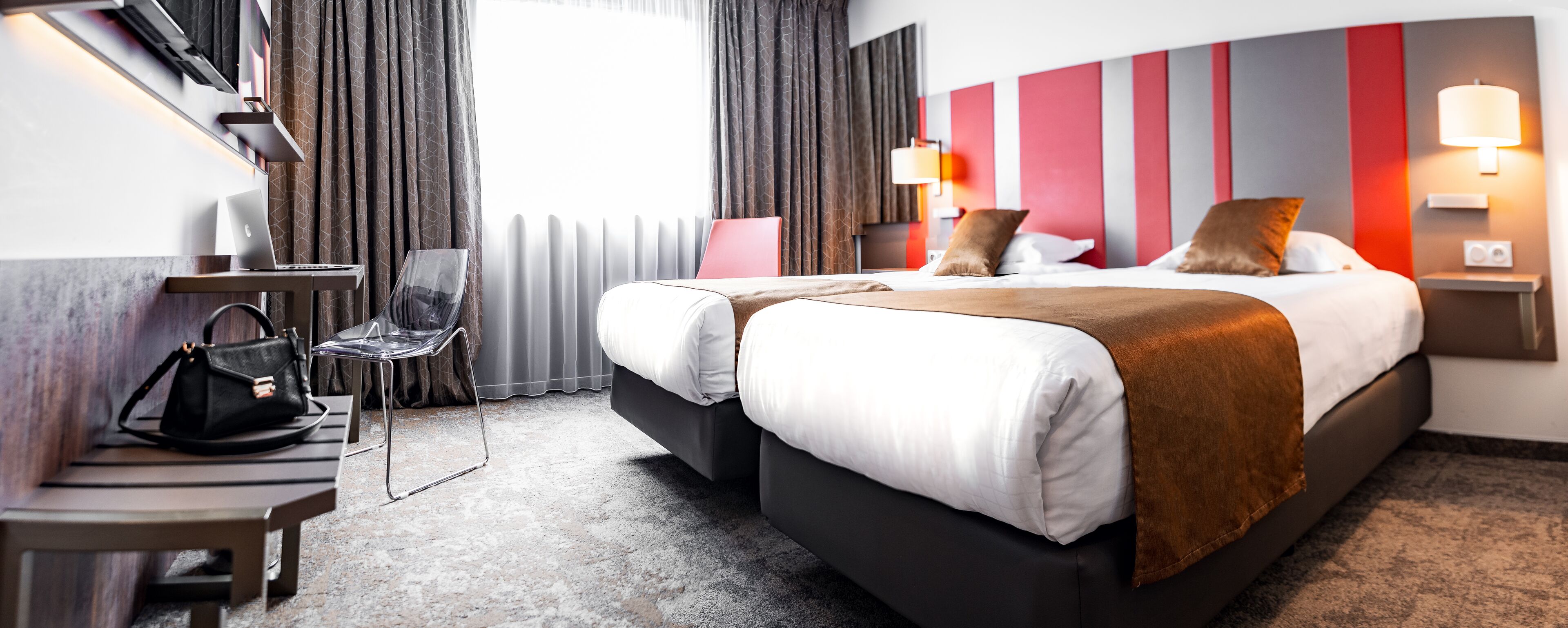 premium bedding, in-room safe, individually decorated