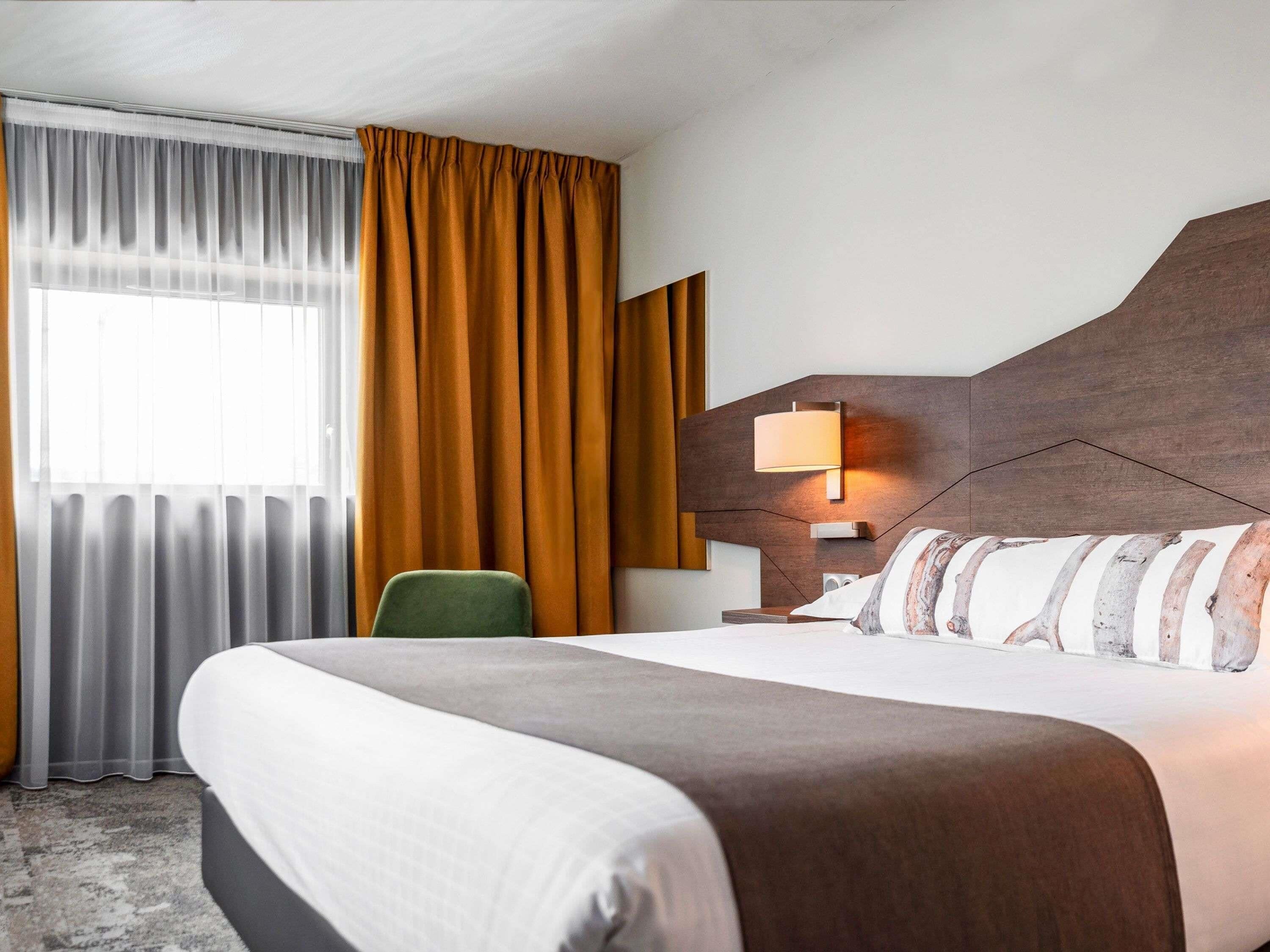 Classic Room, 1 Double Bed | Premium bedding, in-room safe, individually decorated