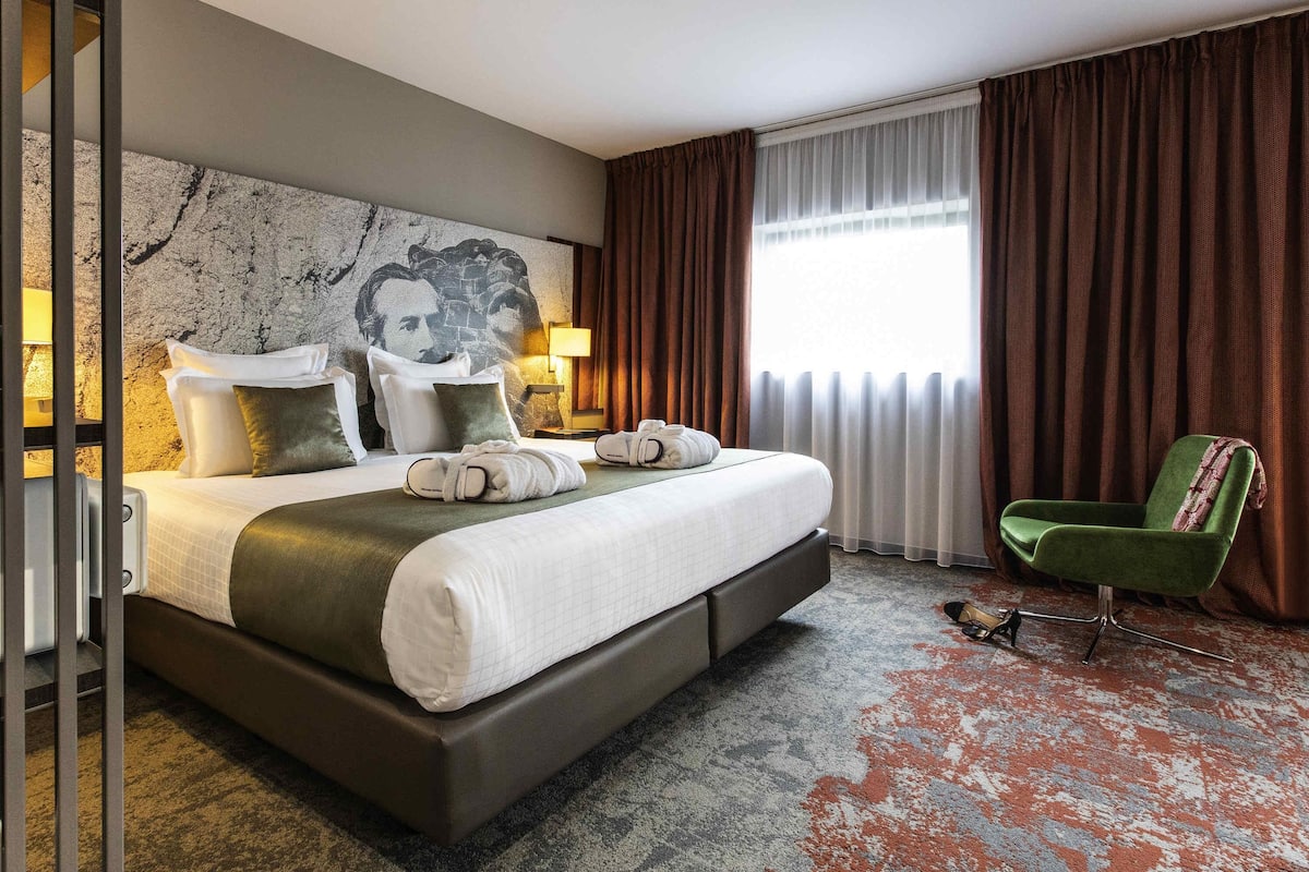 Literie de qualité supérieure, coffres-forts dans les chambres