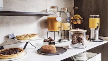 Daily buffet breakfast (EUR 18 per person)