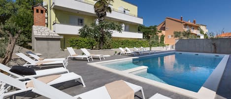 Seasonal outdoor pool