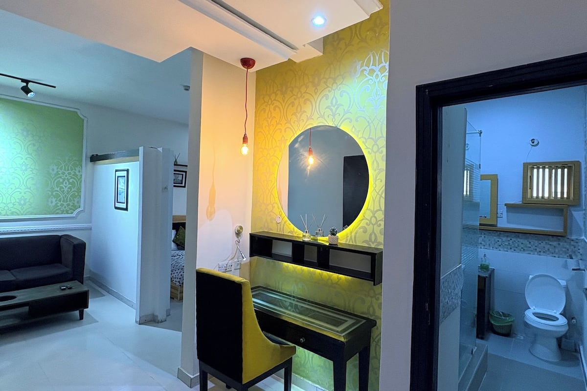 Elite Studio | Living area