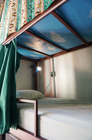 Gemeinsamer Comfort-Schlafsaal, Gemischter Schlafsaal, Balkon