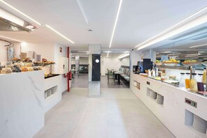 Daily buffet breakfast for a fee - Occidental Las Canteras (Las Palmas de Gran Canaria)