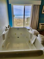 Caja de seguridad en la habitación y decoración personalizada