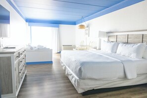 Ocean Front Junior Honeymoon | In-room safe, individually decorated, blackout drapes, soundproofing - Surf Side Hotel (Nags Head)