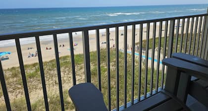 Surf Side Hotel