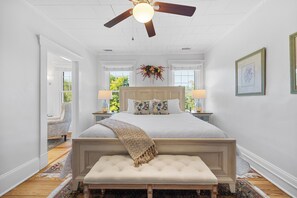 Luxury Suite, 1 King Bed, Non Smoking, Private Bathroom | Premium bedding, pillowtop beds, individually decorated - Steeles Tavern Manor (Raphine)