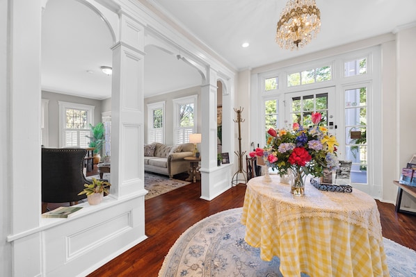 Entrada de la propiedad