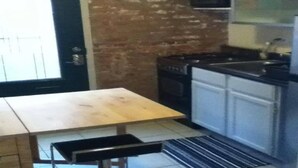 Coffee/tea maker, fridge, microwave - 14 East B&B (Chicago)