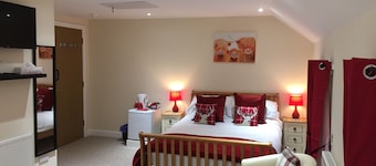 The Village Inn and Kirtle House B&B