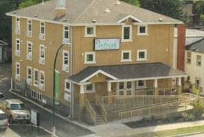 Exterior - Refresh Inn & Suites (Saskatoon)