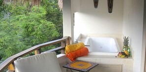 Appartement, 2 chambres, terrasse (Samati Village) | Balcon