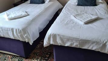 Double or Twin Room, Ensuite | Premium bedding, travel cot, bed sheets