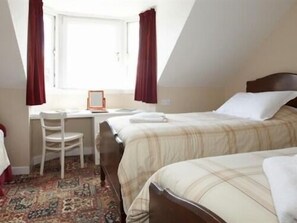 Ropa de cama de alta calidad y cortinas blackout 