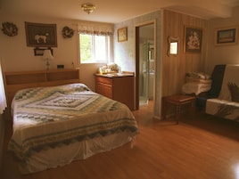 Cortinas blackout, tabla de planchar con plancha y wifi gratis
