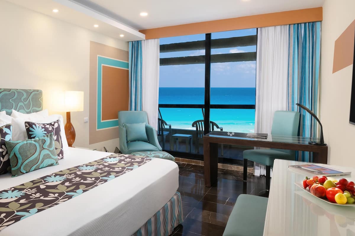1 habitación y artículos del minibar gratis