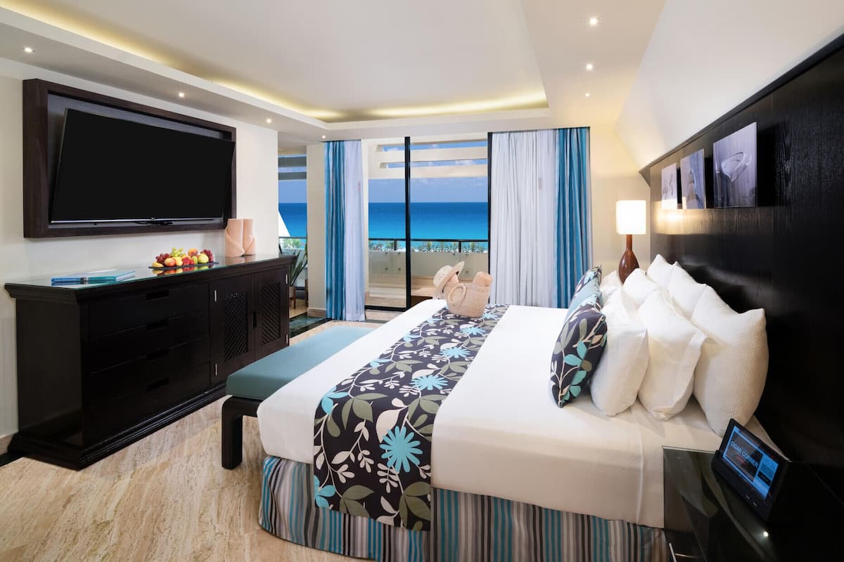 1 habitación y artículos del minibar gratis