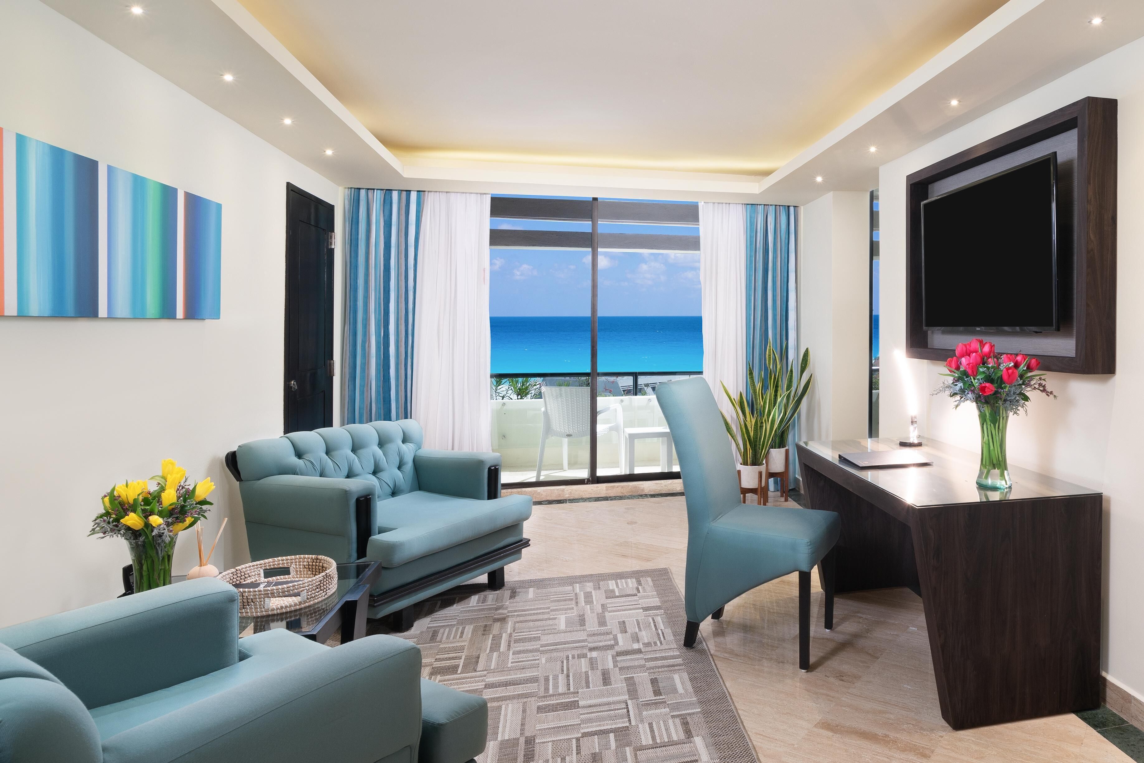 Sian Kaan Master Suite | Free minibar, in-room safe, blackout drapes, iron/ironing board