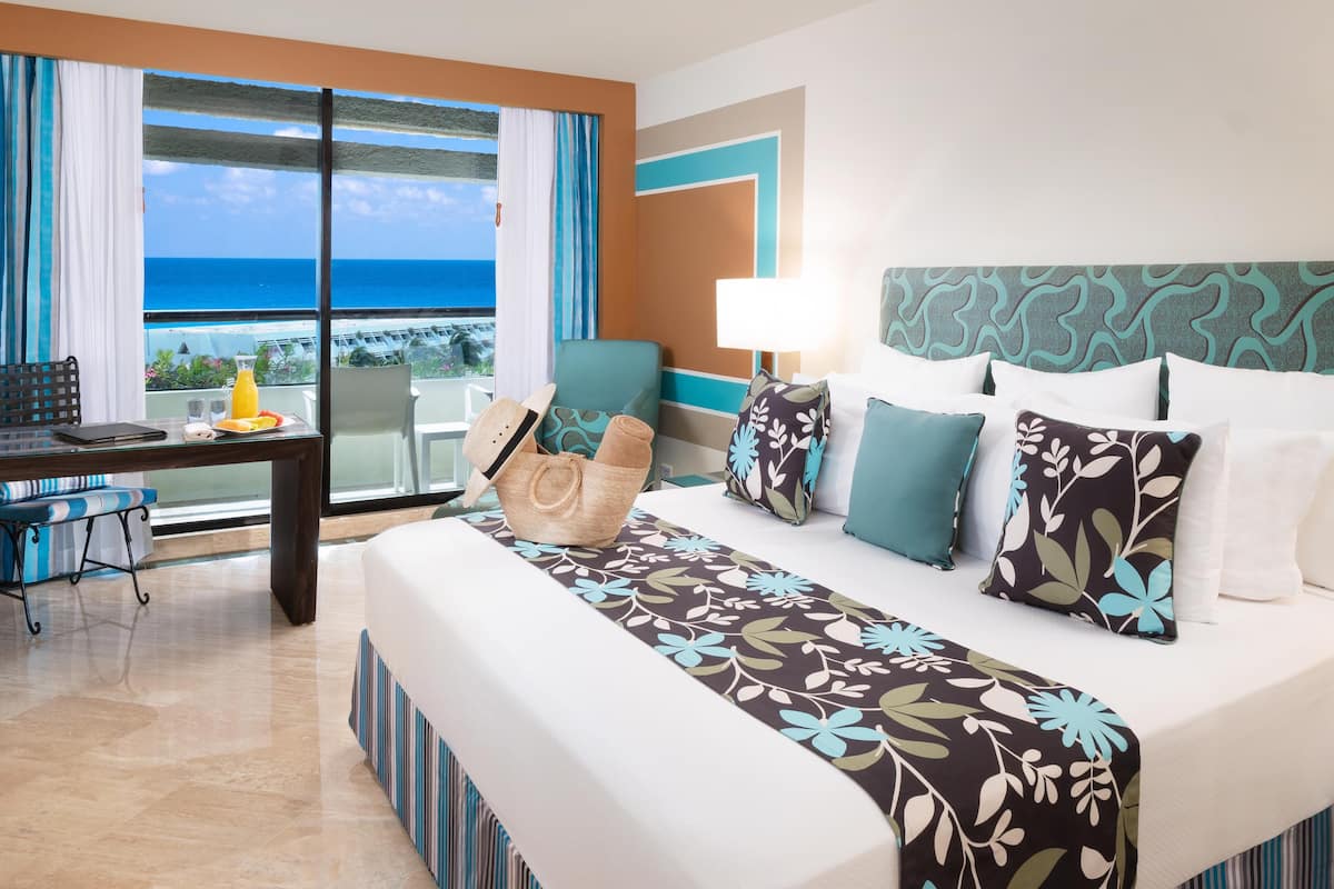 1 habitación y artículos del minibar gratis