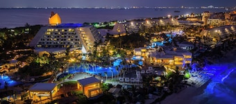The Pyramid Cancun by Oasis - Gourmet Premium All Inclusive