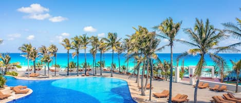 Außenpool, geöffnet von 08:00 Uhr bis 20:00 Uhr, Liegestühle