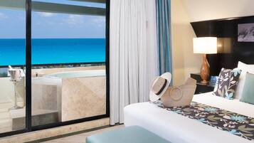 Sian Kaan Master Suite | Artículos del minibar gratis y caja de seguridad en la habitación