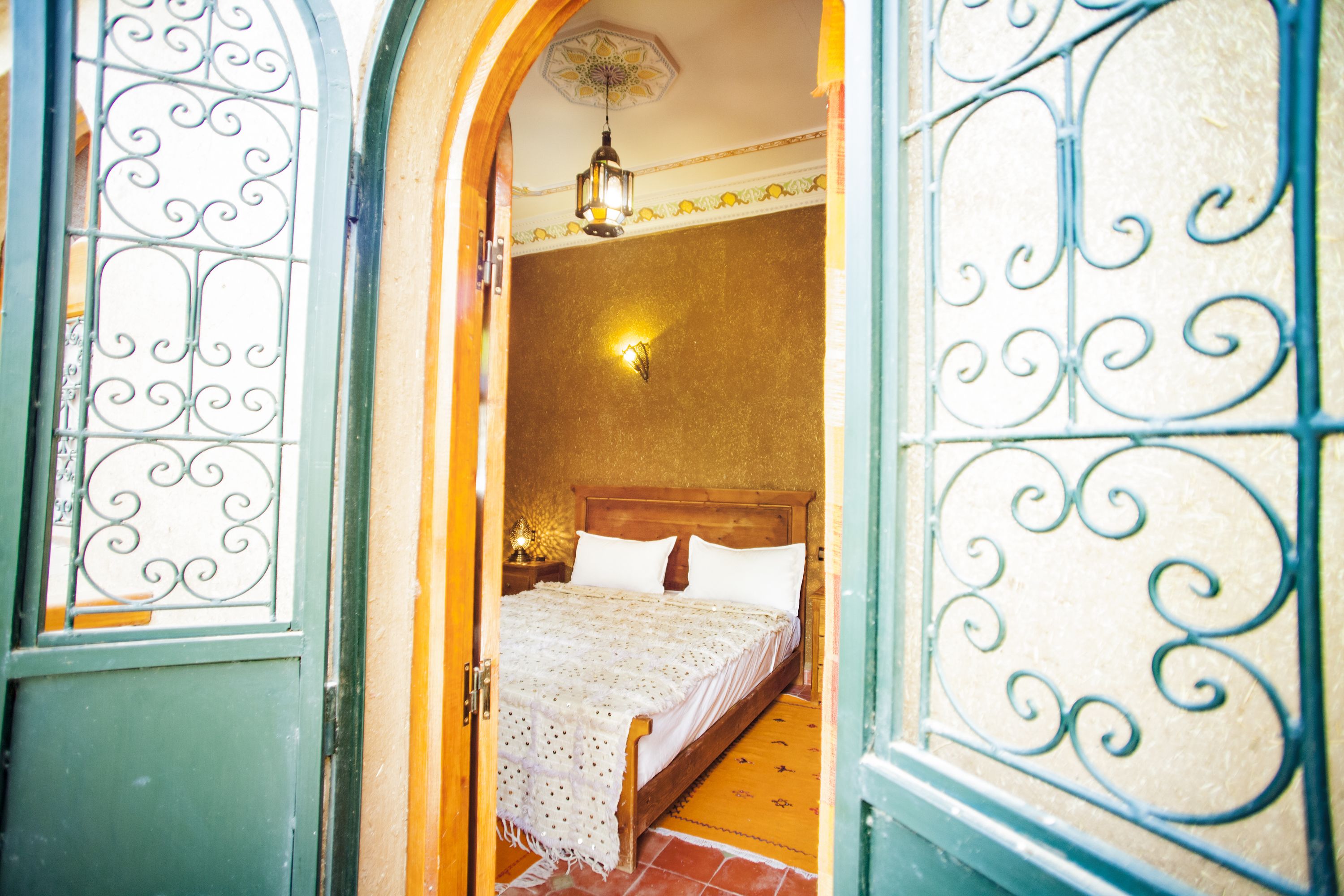 Chambre Double (Itrane) | Bureau, fer et planche à repasser, Wi-Fi gratuit