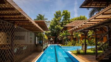 2 albercas al aire libre y camas balinesas gratuitas