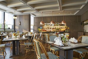 Breakfast area - The Club Residences by Capella Singapore (Singapore)