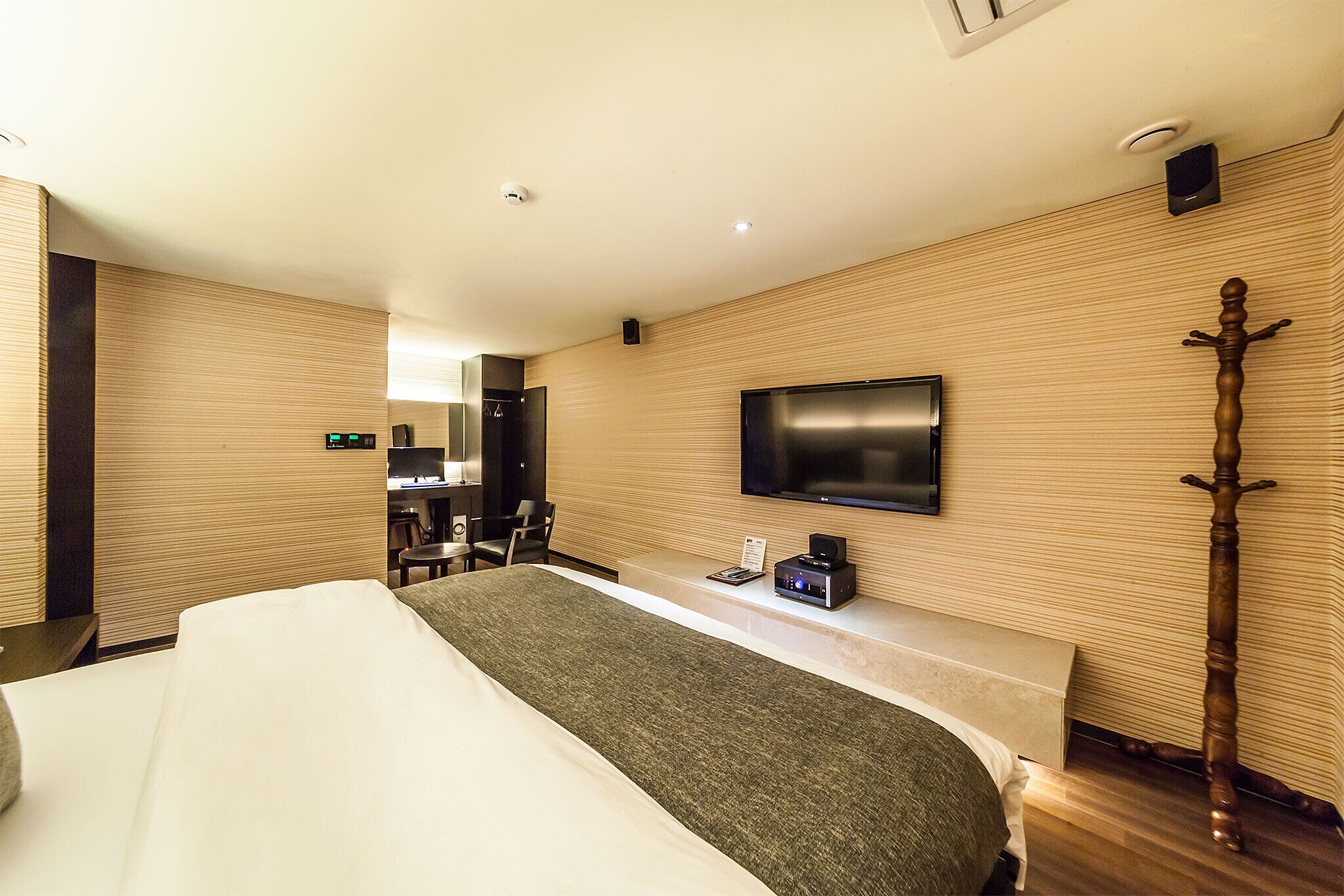 royal suite (extra fee applies for 2+ consecutive nights stay) | down duvets, memory-foam beds, soundproofing, free wifi