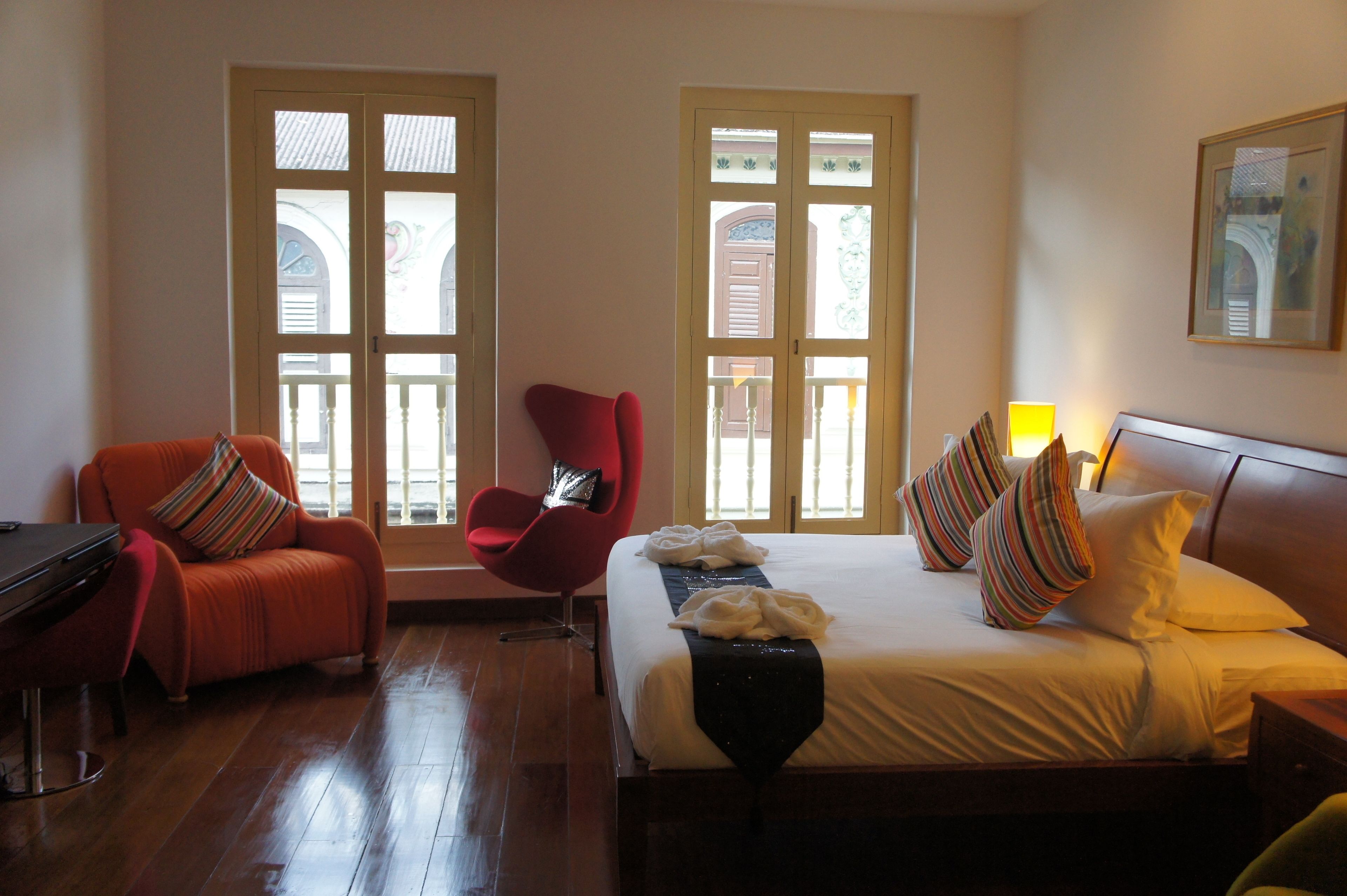 deluxe suite | premium bedding, minibar, in-room safe, individually decorated