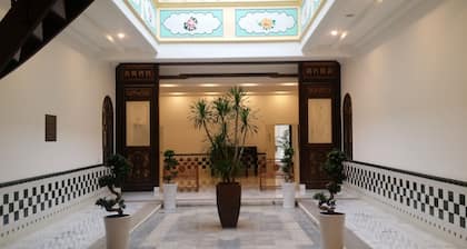 Heeren Palm Suites