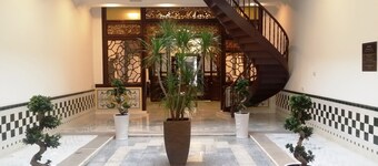 Heeren Palm Suites