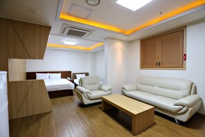 Deluxe Quadruple Room | Individually furnished, free WiFi - Sejong Spatel (Cheongju)