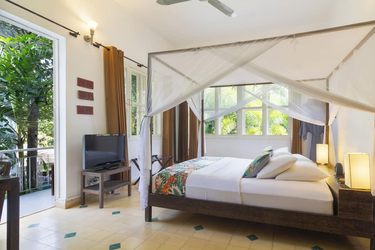 Superior Double Room (Adult Only) | Minibar, in-room safe, desk, laptop workspace