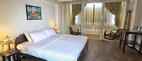 Camera Premium | Una scrivania, letti aggiuntivi (a pagamento), Wi-Fi gratuito