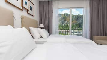In-room safe, desk, blackout drapes, free WiFi