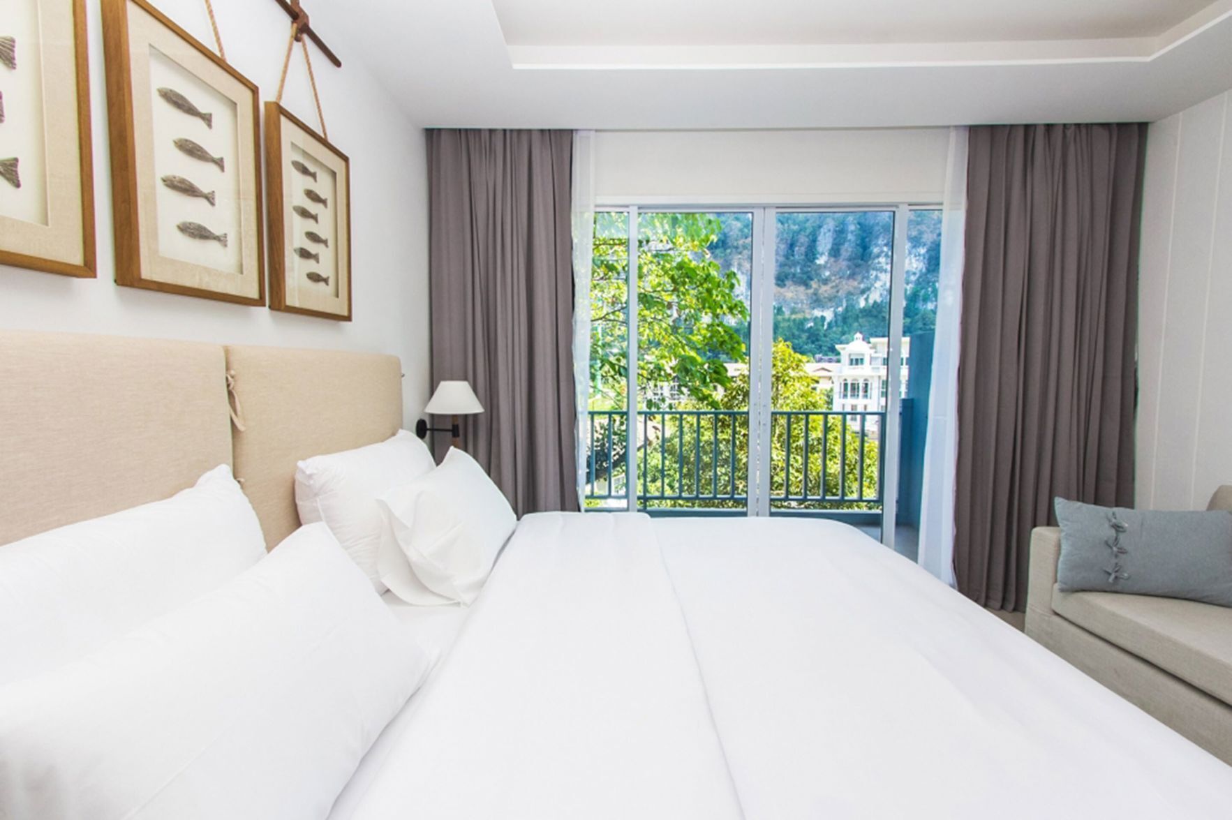 In-room safe, desk, blackout drapes, free WiFi