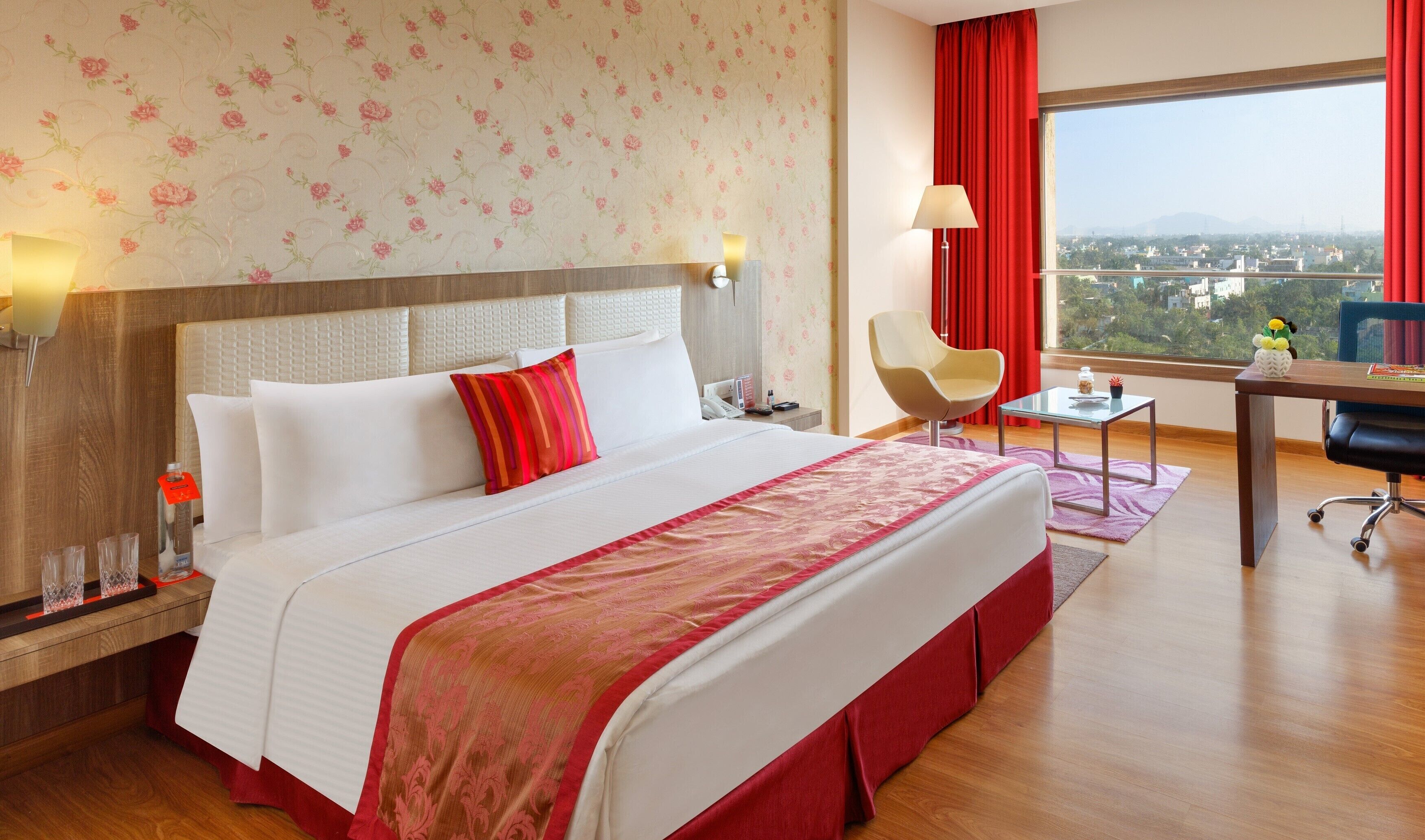 1 bedroom, egyptian cotton sheets, premium bedding, down duvets