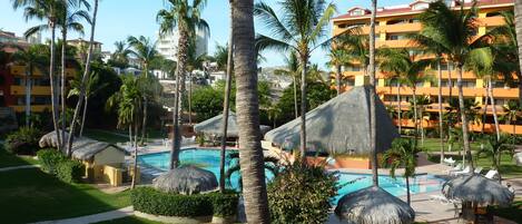 Standard Condo, 1 Bedroom | Pool | Outdoor pool