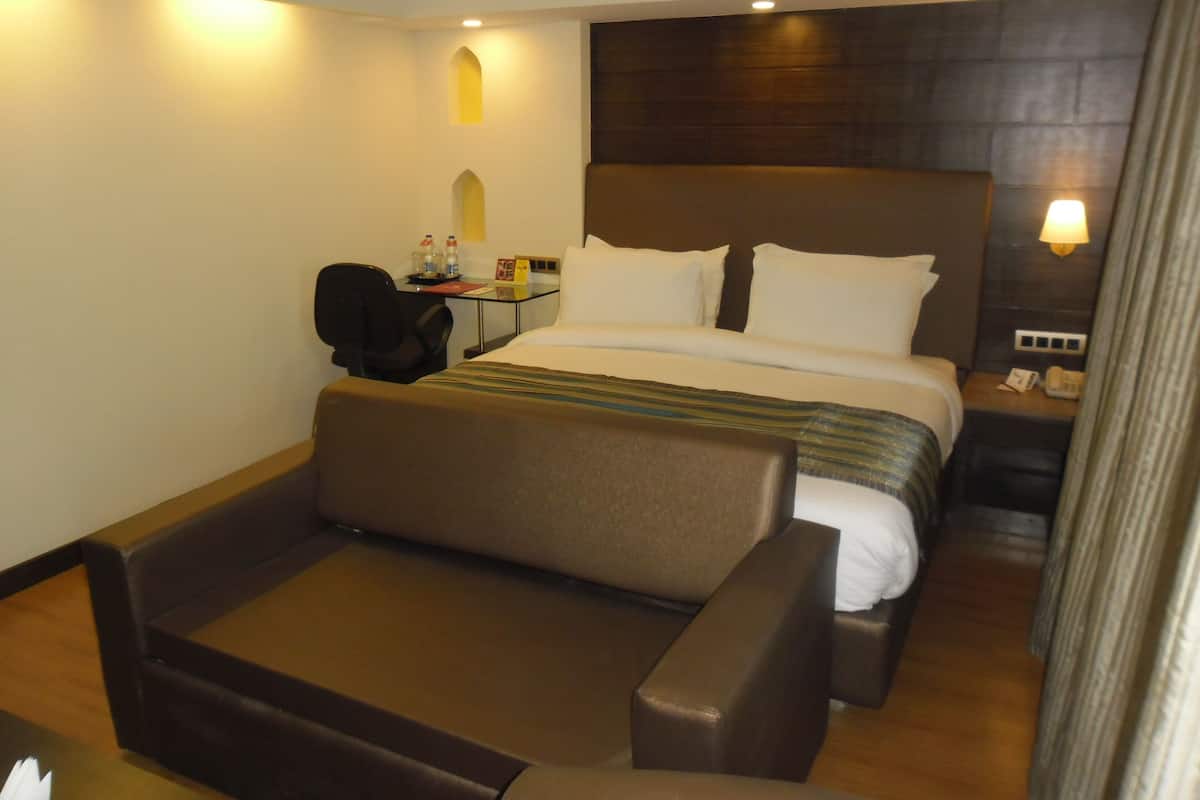 Quarto casal conforto | Frigobar, cofres nos quartos, escrivaninha