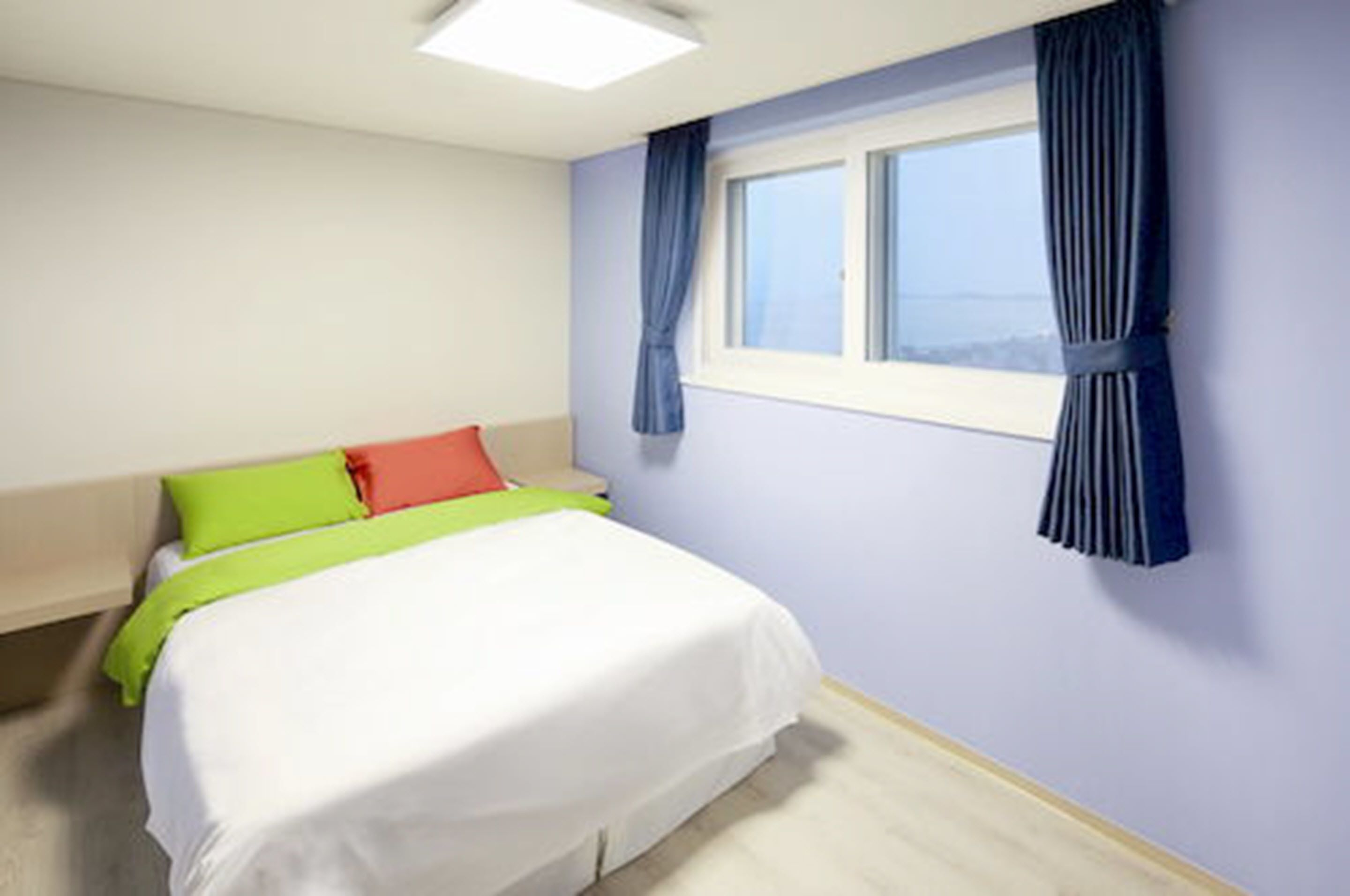 deluxe room (bed type) | 2 bedrooms, desk, soundproofing, free wifi