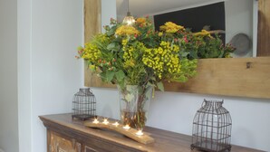 Dining - Lodge On Main Guest House (Port Elizabeth)