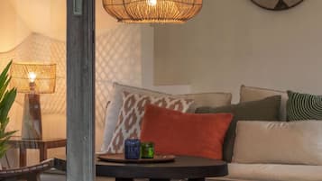 Design Villa, 2 Bedrooms, Terrace, Pool View | Minibar, in-room safe, free WiFi, bed sheets