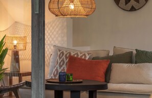 Villa Design, 2 camere da letto, terrazzo, vista piscina | Minibar, una cassaforte in camera, Wi-Fi gratuito, lenzuola