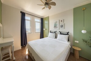 Superior Apartment, 2nd Floor, 1 Bedroom, Sea wiev | 迷你吧、房內夾萬、獨特設計、獨特裝修