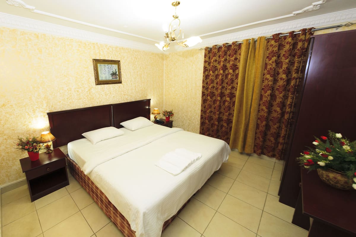 1 bedroom, premium bedding, in-room safe, blackout drapes