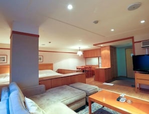 Studio Suite | Free WiFi, bed sheets, wheelchair access